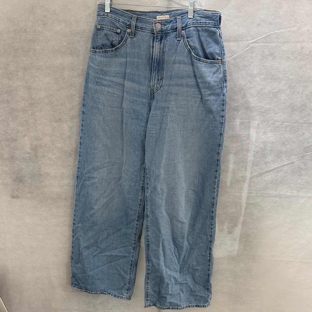 Levi's Relaxed Fit Light Blue Jeans